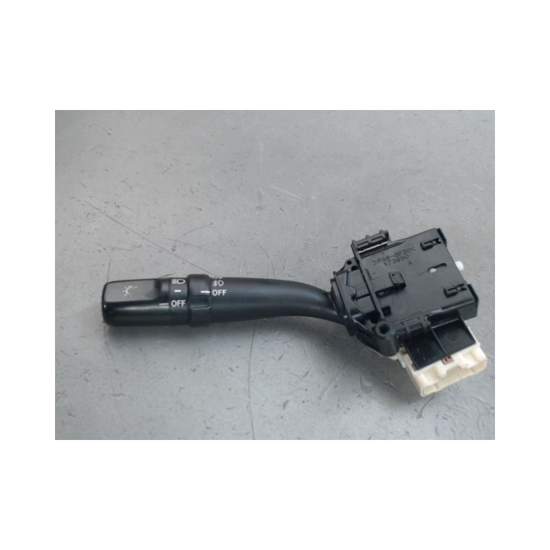 COMMANDE CLIGNOTANT TOYOTA AVENSIS