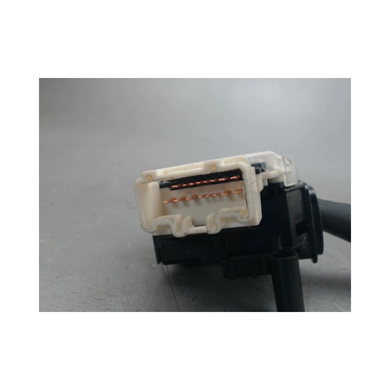 COMMANDE CLIGNOTANT TOYOTA AVENSIS