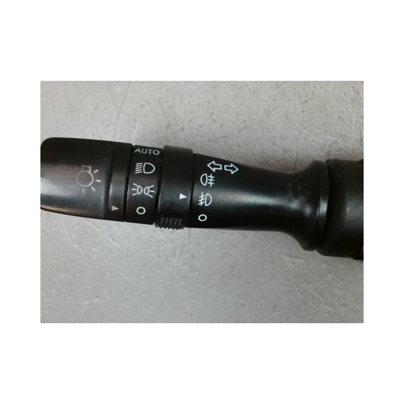 COMMANDE ECLAIRAGE KIA VENGA 09-