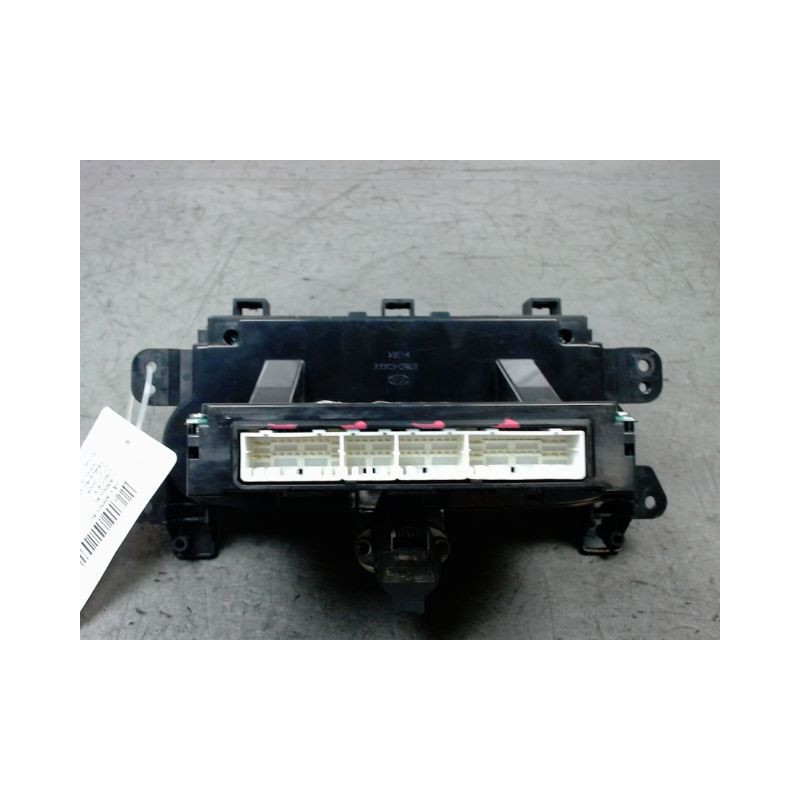 COMMANDE DE CHAUFFAGE KIA CARNIVAL