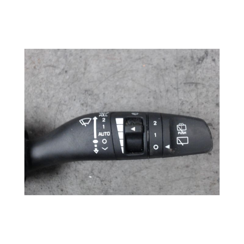COMMANDE ESSUIE GLACE KIA CARENS