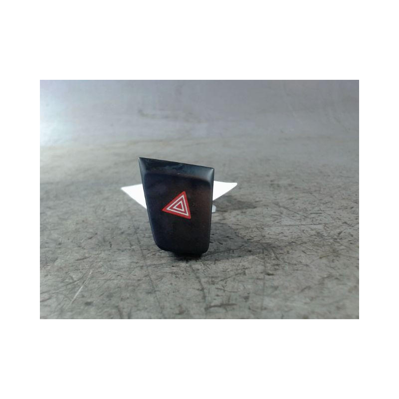 BOUTON DE WARNING CITROEN C-ELYSEE