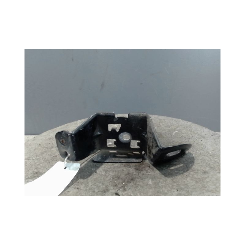 SUPPORT PARE-CHOC AVG RENAULT TWINGO PH.3 2000-2007