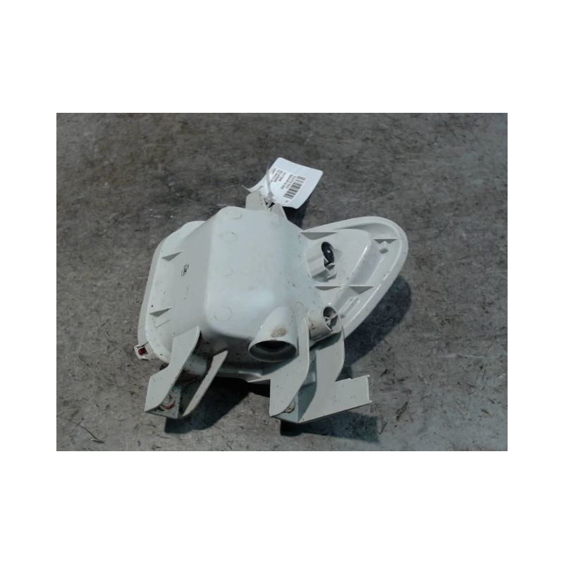 FEU BROUILLARD ARRIERE GAUCHE TOYOTA RAV4 2006