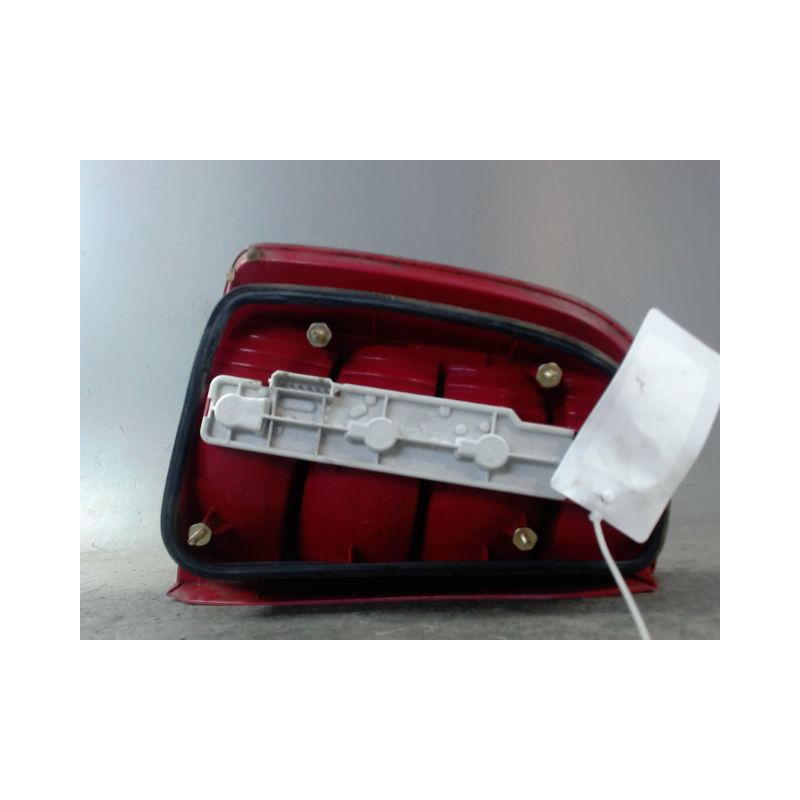 FEU ARRIERE DROIT SKODA FABIA 2004-2007