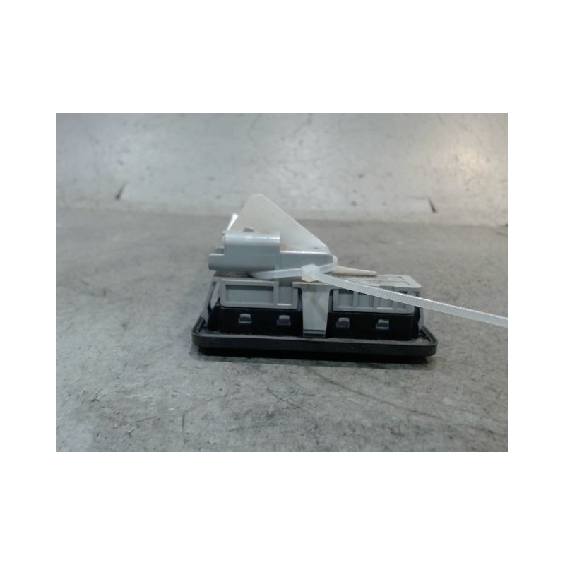 POIGNEE EXTERIEURE HAYON RENAULT CLIO
