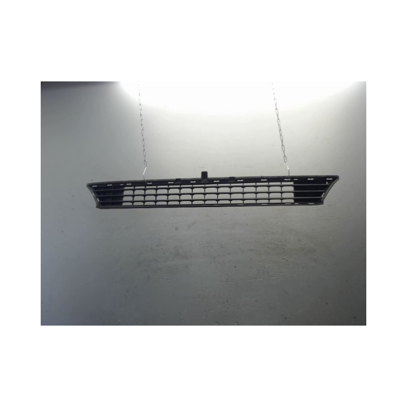 GRILLE PARE-CHOC AVANT MERCEDES CLASSE B