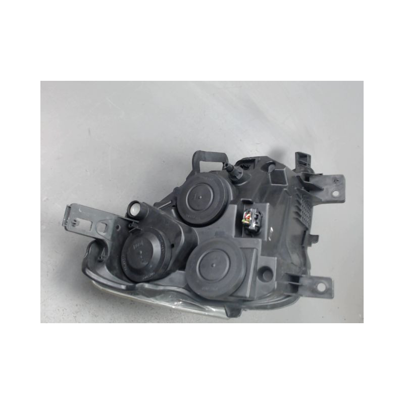 PHARE GAUCHE PEUGEOT PARTNER