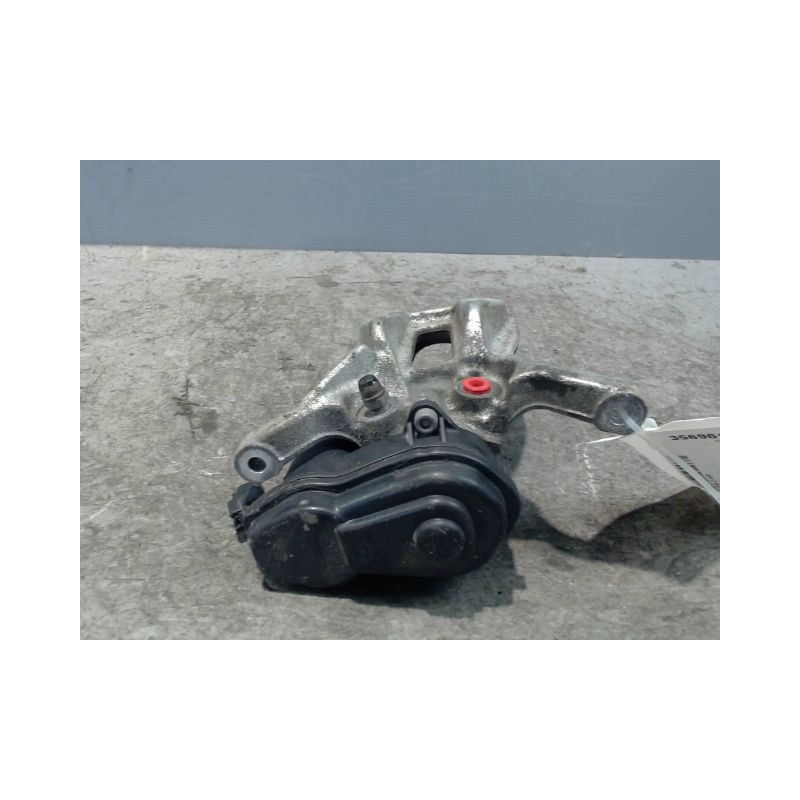 ETRIER DE FREIN ARRIERE DROIT TOYOTA C-HR