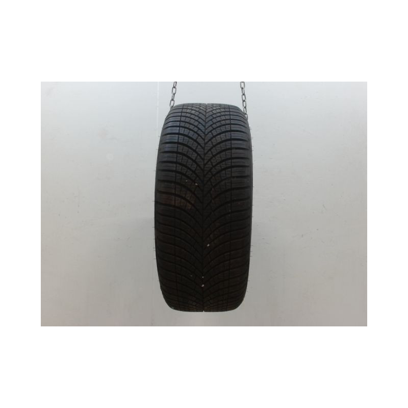 Pneu GOOD YEAR VECTOR 4 SEASONS 225 45 17 94 W