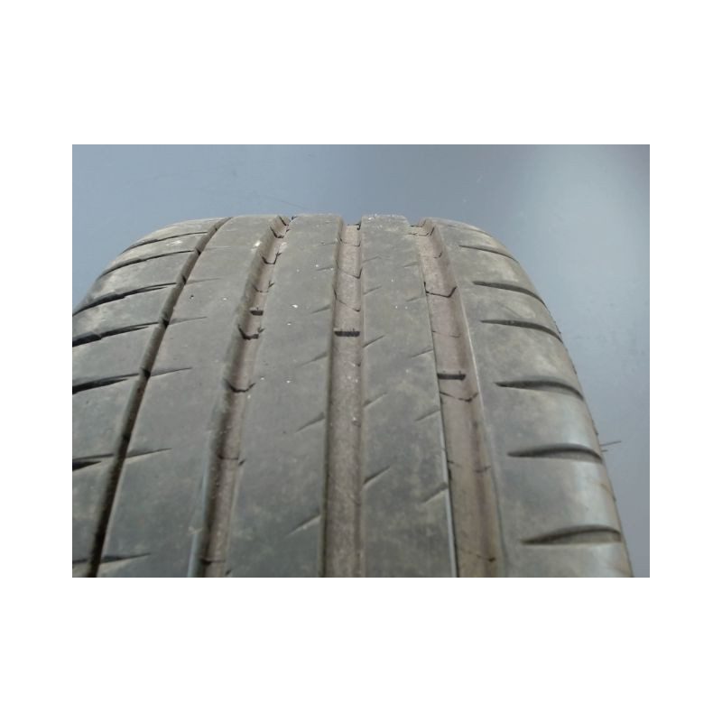 Pneu MICHELIN PILOT SPORT 4 235 40 18 95 Y