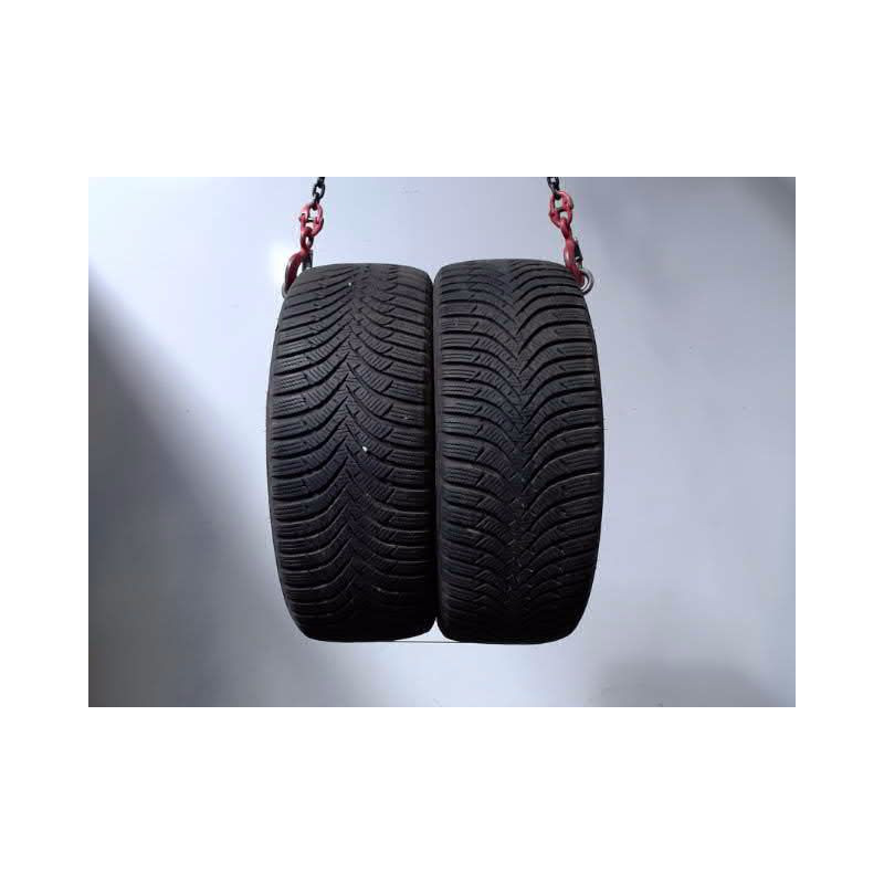 Paire de pneus HANKOOK WINTER ICEPT RS 2 205 45 16 87 H