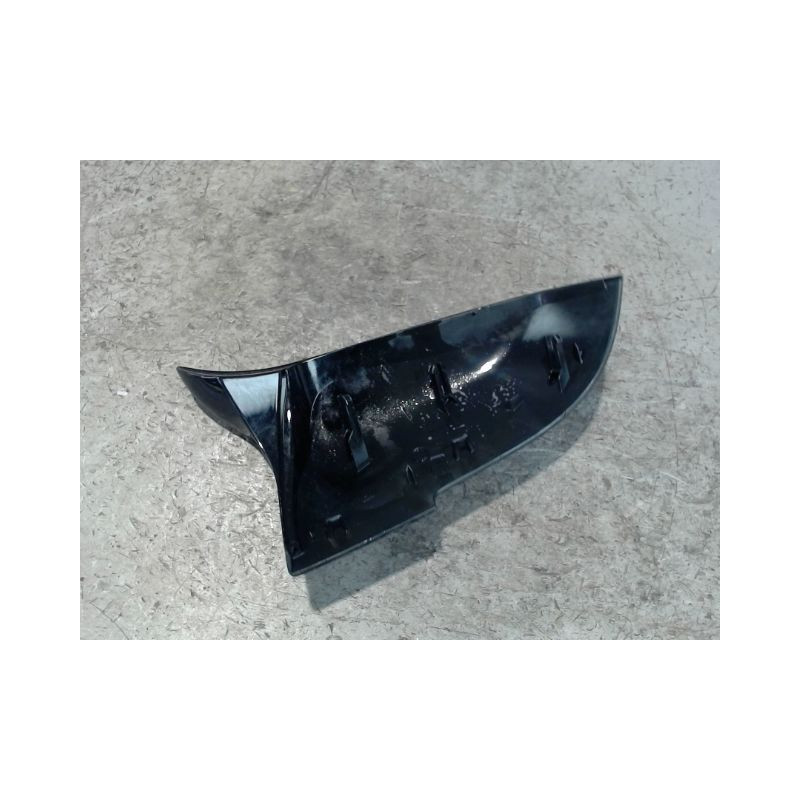 CARENAGE RETROVISEUR EXTERIEUR DROIT B.M.W. SERIE 1