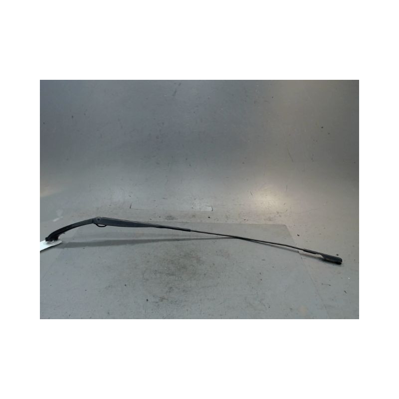 BRAS ESSUIE-GLACE AVANT DROIT RENAULT CAPTUR