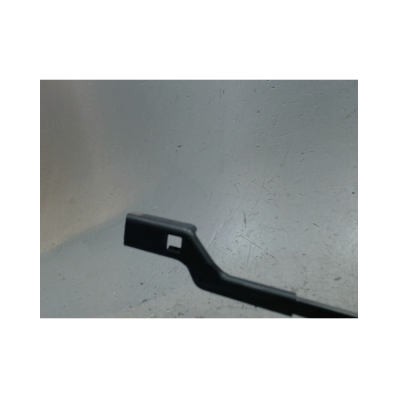BRAS ESSUIE-GLACE AVANT DROIT SKODA FABIA