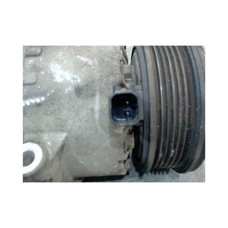 COMPRESSEUR AIR CONDITIONNE FORD FIESTA