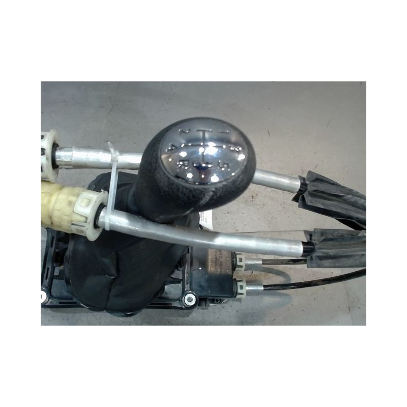 LEVIER DE VITESSES RENAULT CLIO 1.2 16V