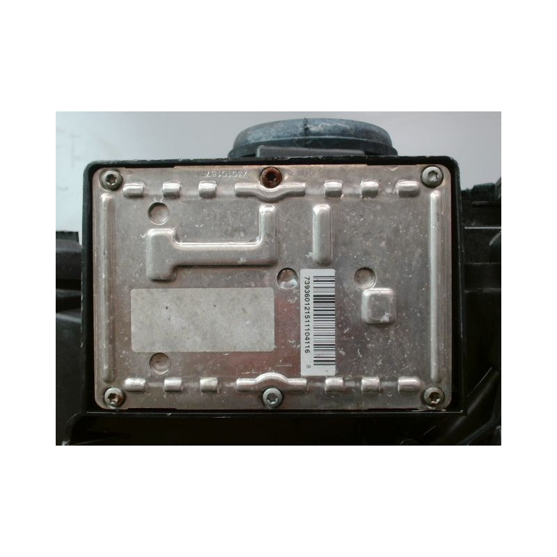 PHARE DROIT RENAULT LAGUNA II Phase 2 2005-2007