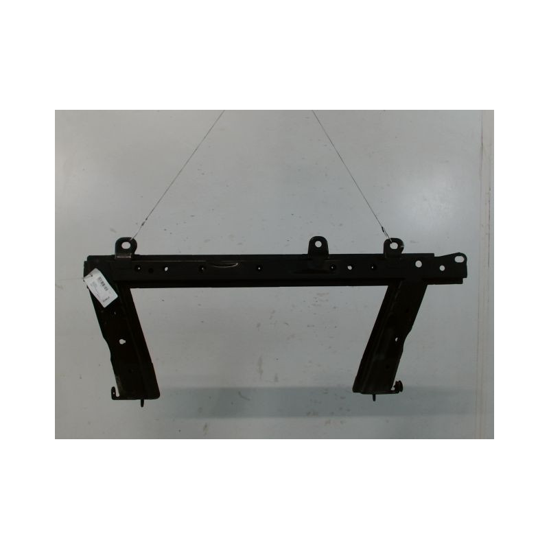 TRAVERSE INFERIEURE ARMATURE AVANT RENAULT CLIO