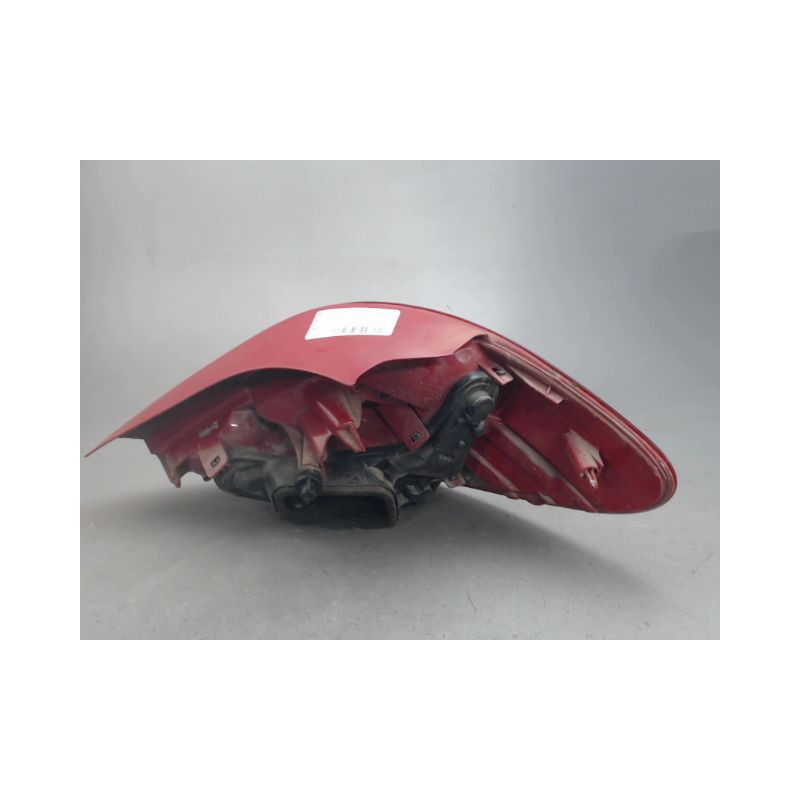 FEU ARRIERE GAUCHE  PEUGEOT 207