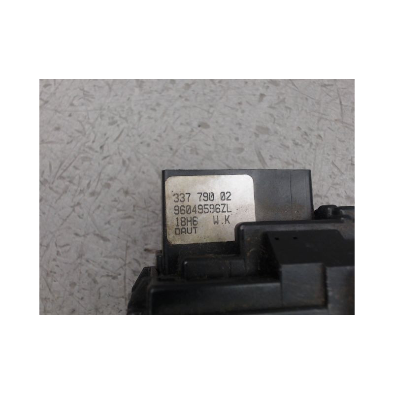 COMMANDE ESSUIE GLACE PEUGEOT EXPERT