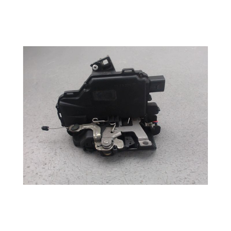 SYSTEME CONDAMNATION ARRIERE DROIT SEAT LEON