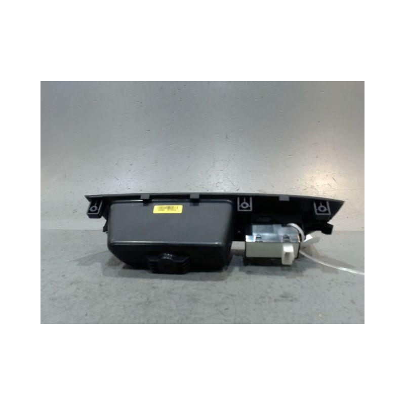COMMANDE LEVE-GLACE PORTE ARD KIA SORENTO