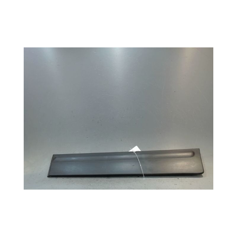 PROTECTION PORTE ARRIERE GAUCHE KIA SORENTO