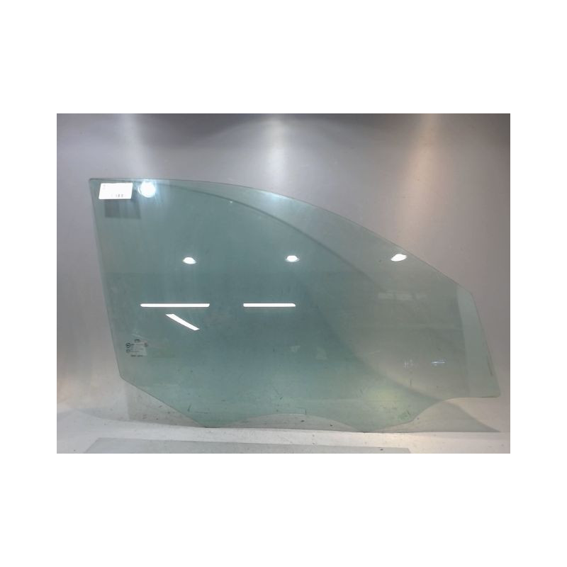 GLACE PORTE AVD KIA SORENTO