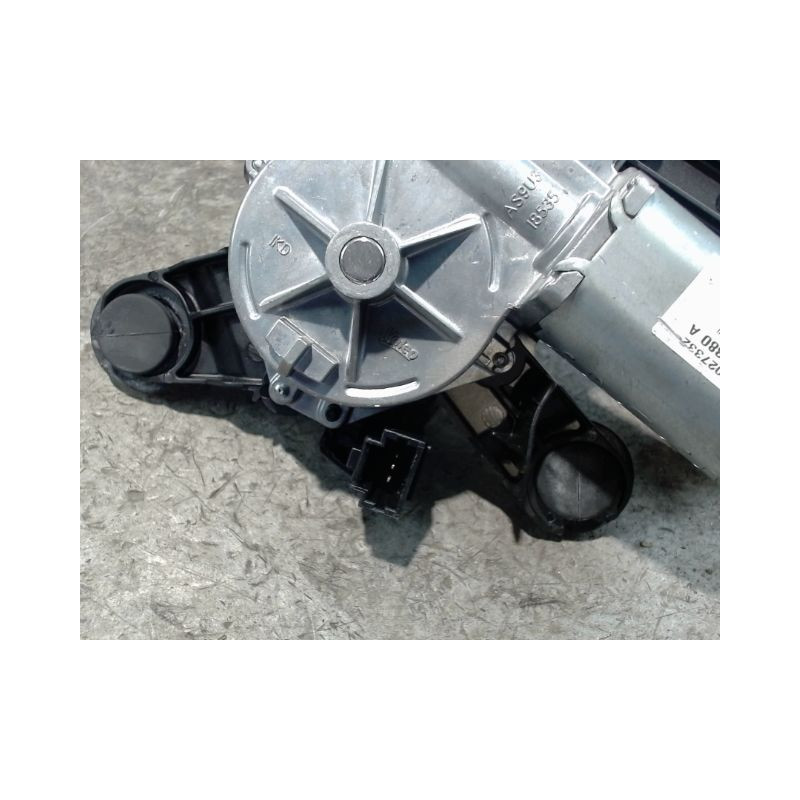 MOTEUR ESSUIE-GLACE ARRIERE PEUGEOT 208