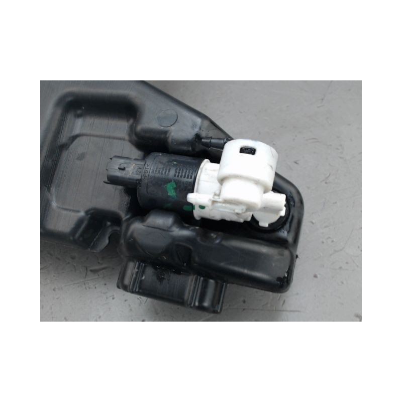 RESERVOIR LAVE-GLACE AVANT CITROEN C4
