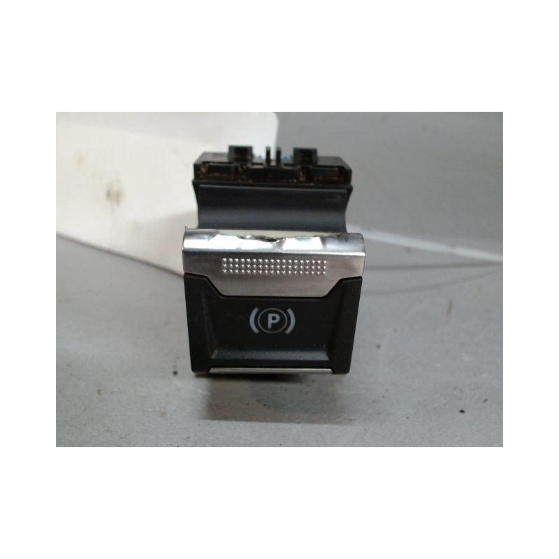 INTERIEUR COMMANDE FREIN A MAIN PEUGEOT 5008