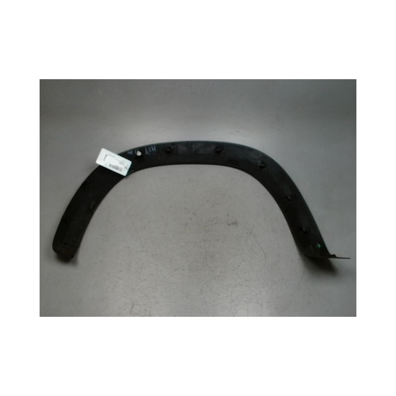 ELARGISSEUR AILE AVANT DROIT DACIA SPRING
