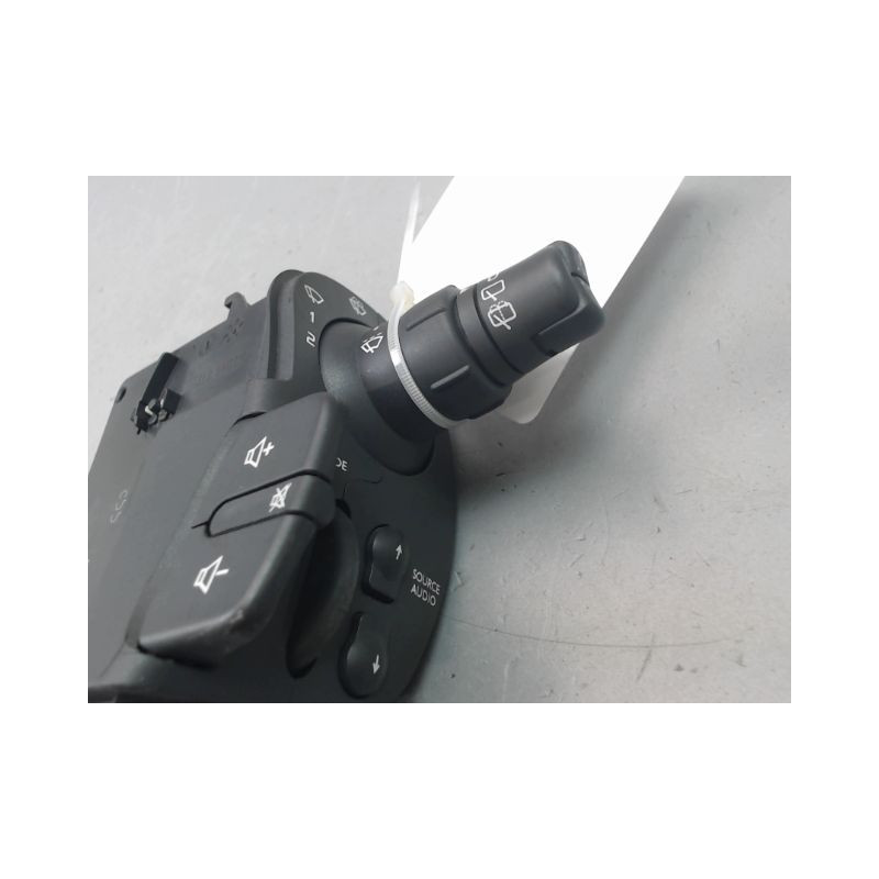 COMMANDE ESSUIE GLACE RENAULT CLIO ESTATE III Phase 2 2009-2012