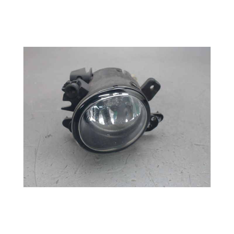 PHARE ANTIBROUILLARD AVANT GAUCHE MERCEDES CLASSE B