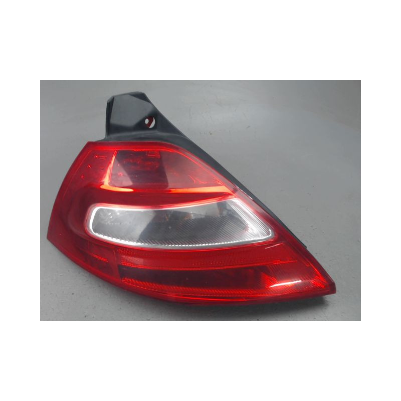 FEU ARRIERE GAUCHE  RENAULT MEGANE