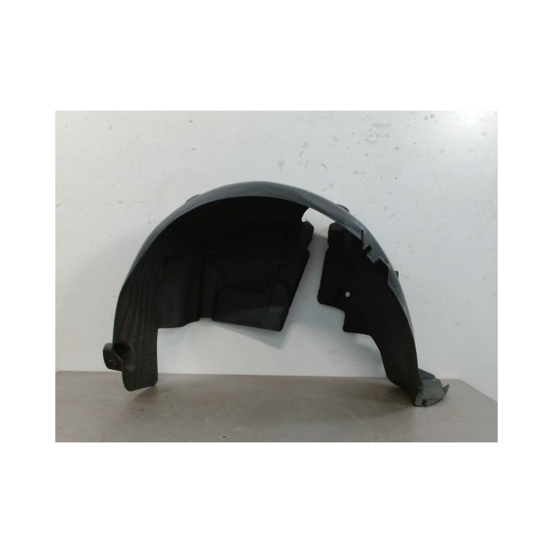 PARE-BOUE ARRIERE GAUCHE RENAULT CLIO