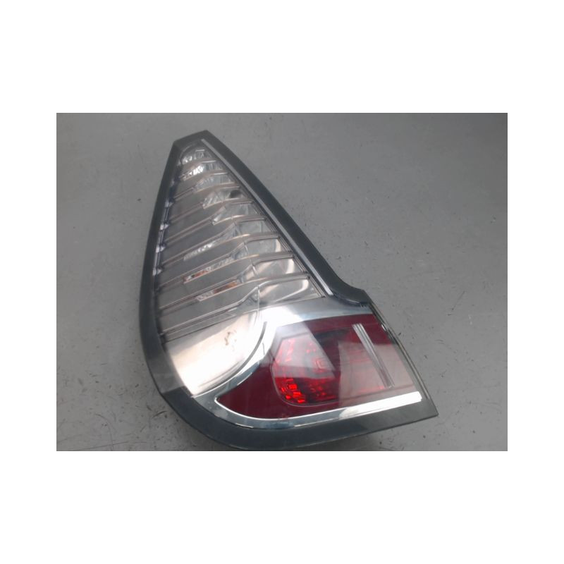 FEU ARRIERE GAUCHE  RENAULT MEGANE