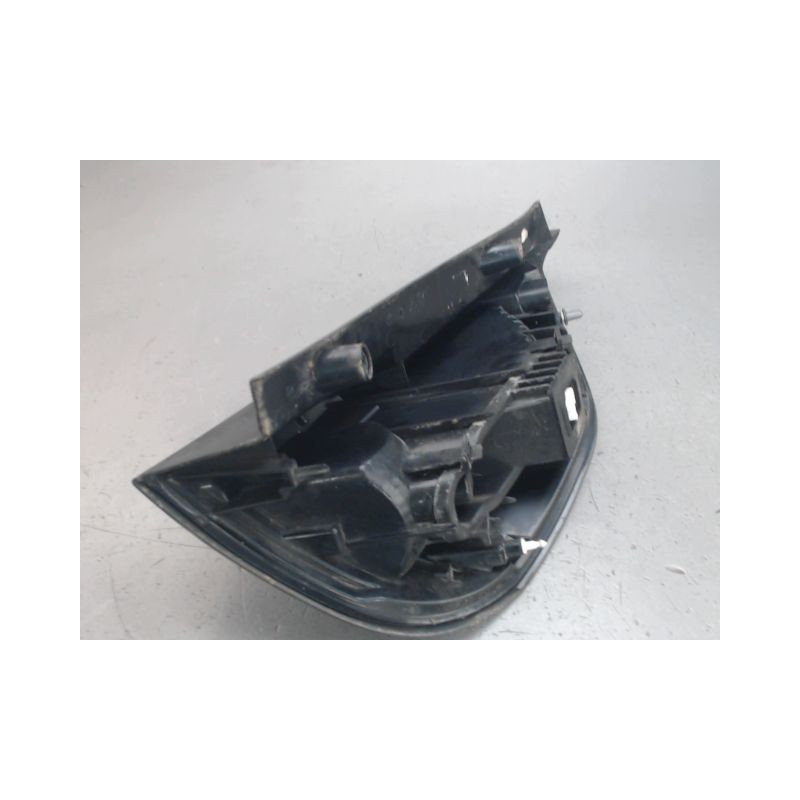 FEU ARRIERE GAUCHE  RENAULT MEGANE