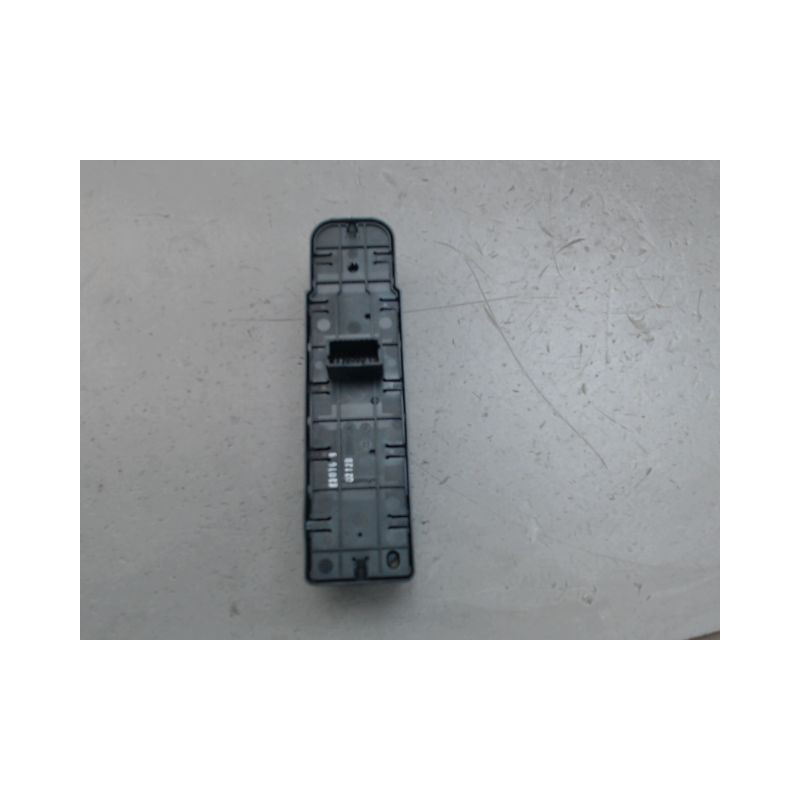 COMMANDE LEVE-GLACE PORTE AVG RENAULT MEGANE