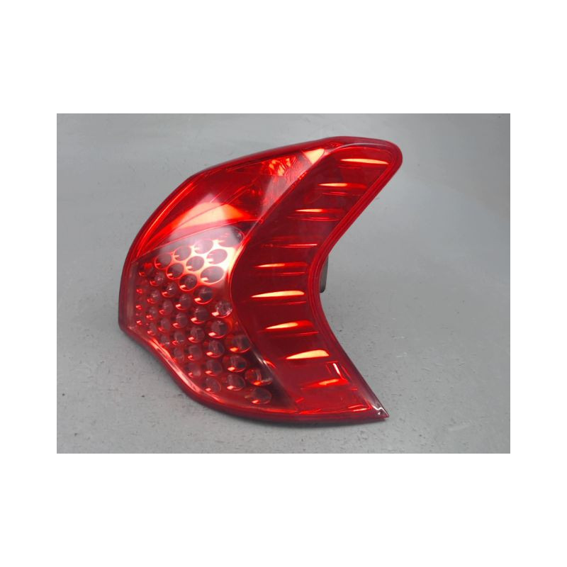 FEU ARRIERE DROIT PEUGEOT 3008