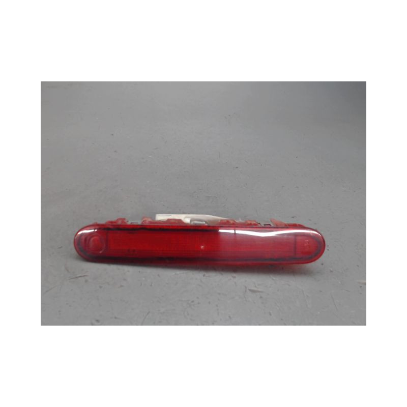 FEUX STOP SUPPLEMENTAIRE RENAULT KANGOO