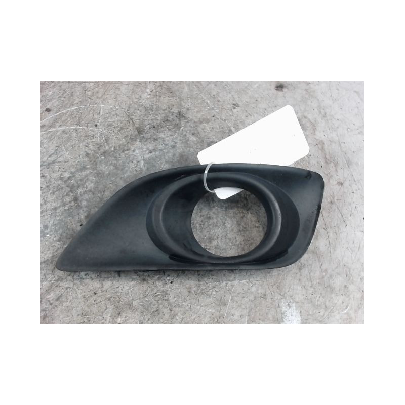 OBTURATEUR PHARE ADDITIONNEL PARE-CHOC AVG TOYOTA AVENSIS 2003-