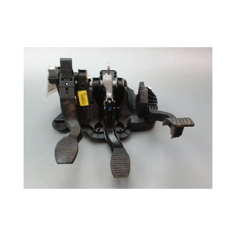 PEDALIER COMPLET OPEL CORSA IV Phase 1 (D) 2006-2010