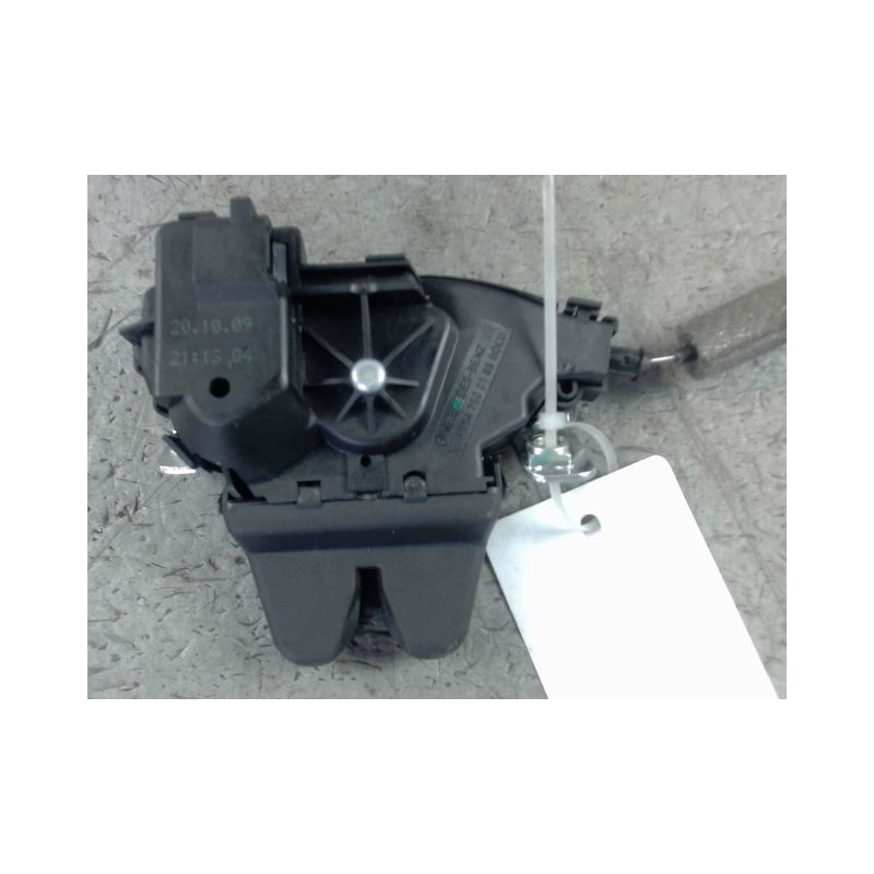 SERRURE COFFRE ARRIERE MERCEDES CLASSE E 2006-