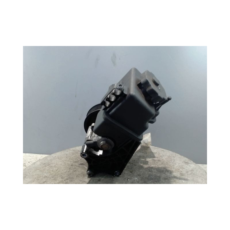 POMPE DIRECTION ASSISTEE MERCEDES CLASSE E 2006-