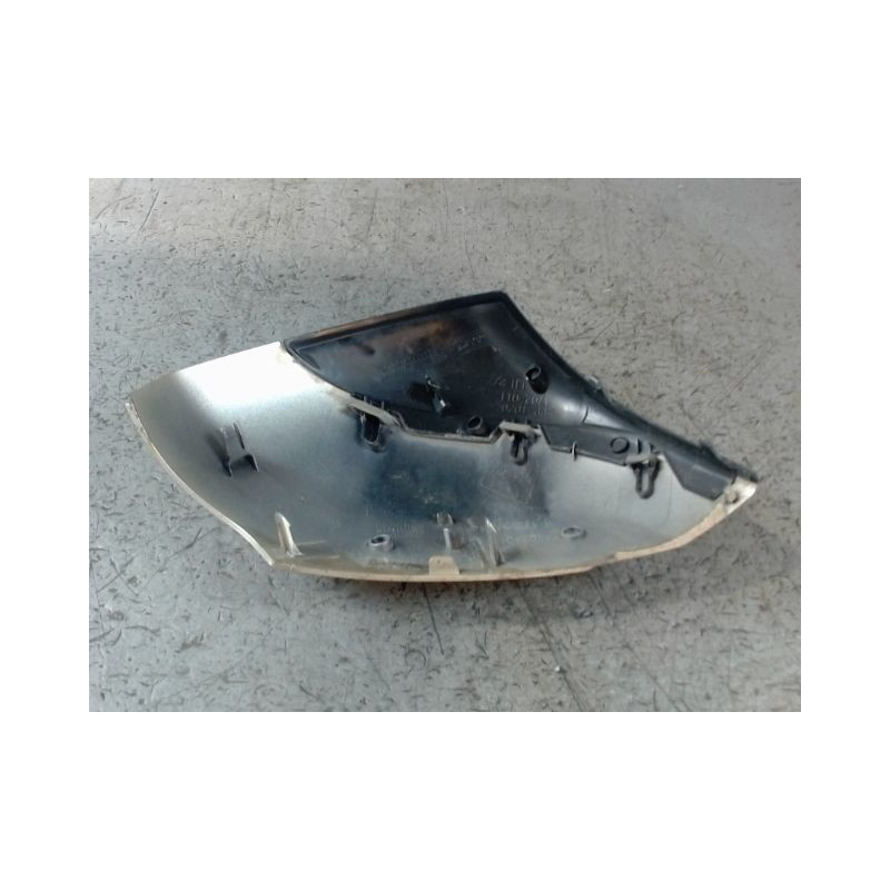 CARENAGE RETROVISEUR EXTERIEUR DROIT RENAULT SCENIC III 2009-