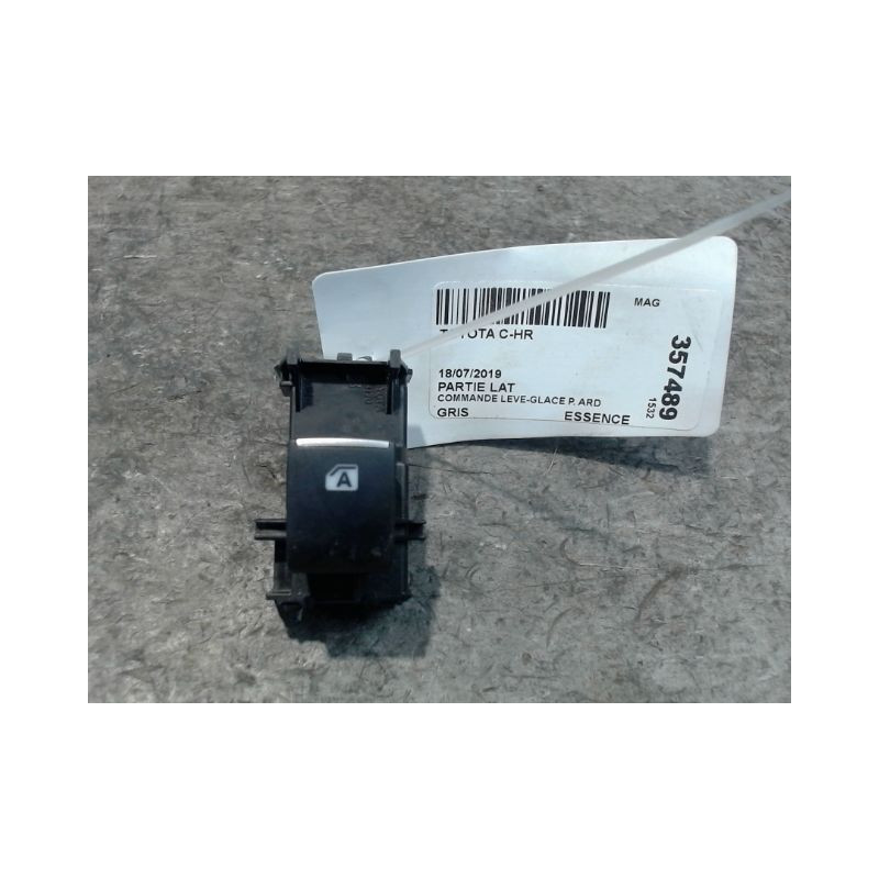 COMMANDE LEVE-GLACE PORTE ARD TOYOTA C-HR