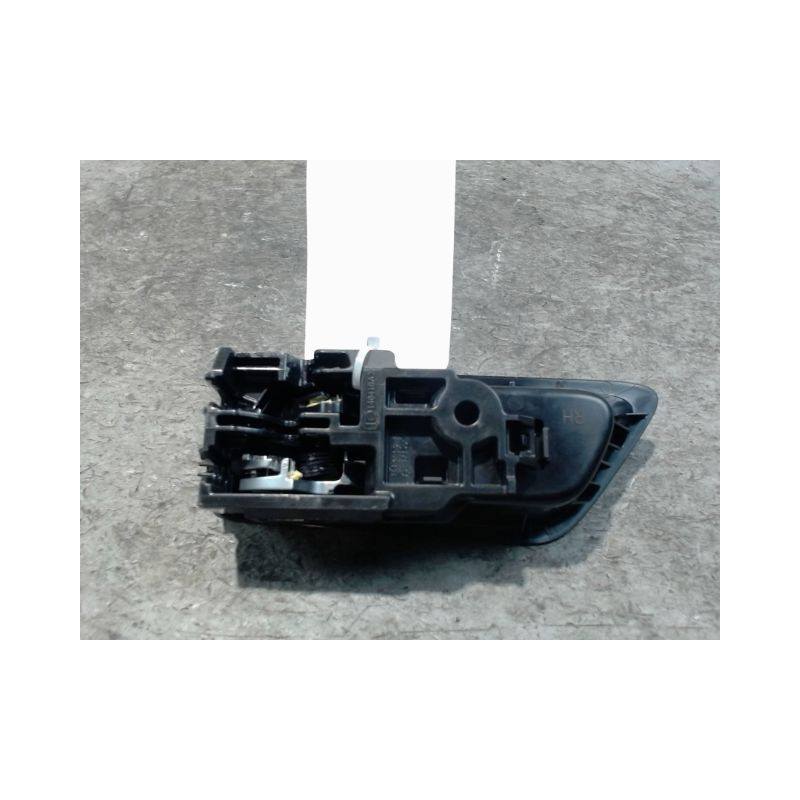 POIGNEE INTERIEURE PORTE AVANT DROIT TOYOTA C-HR