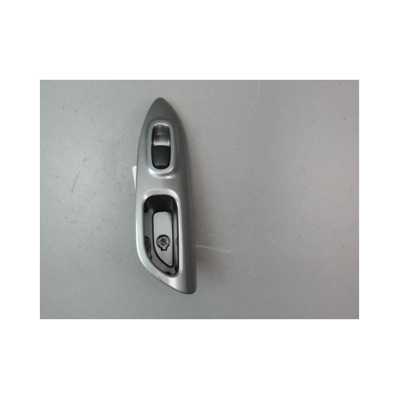 COMMANDE LEVE-GLACE PORTE ARG NISSAN JUKE Phase 1 2010-...